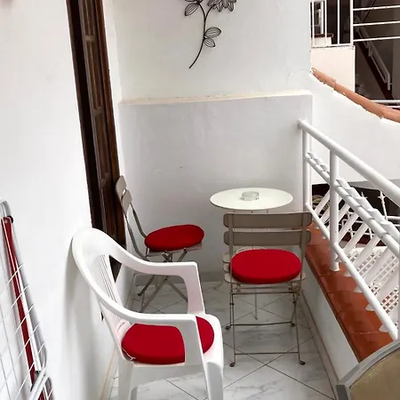 Callisto Apartment *